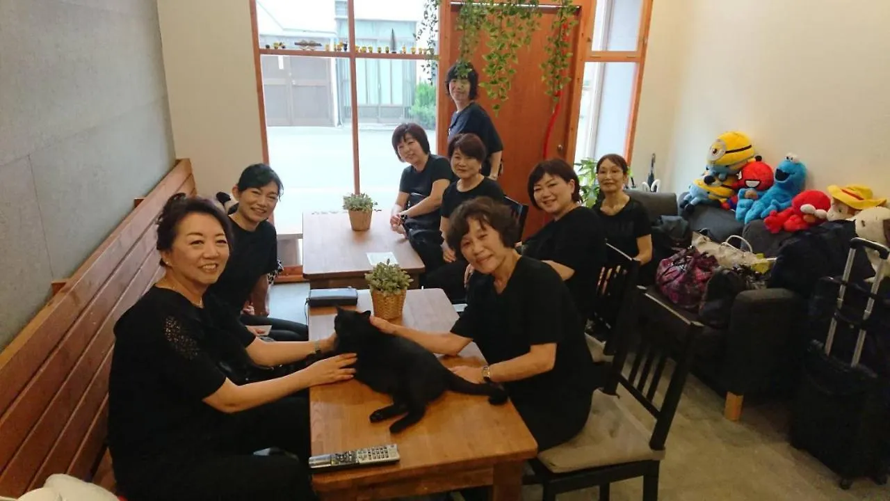 Guest House Yadomaru Osaka